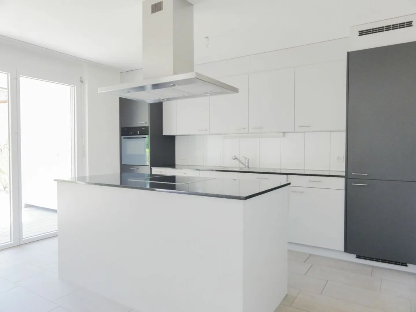 Attractive 4.5-room apartment in a natural and quiet location - Photo 3 of 7