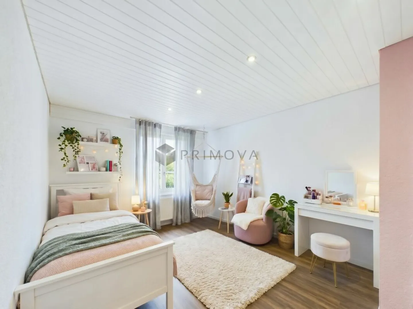 This inviting and well-located condominium could be yours tomorrow! - Photo 6 of 13