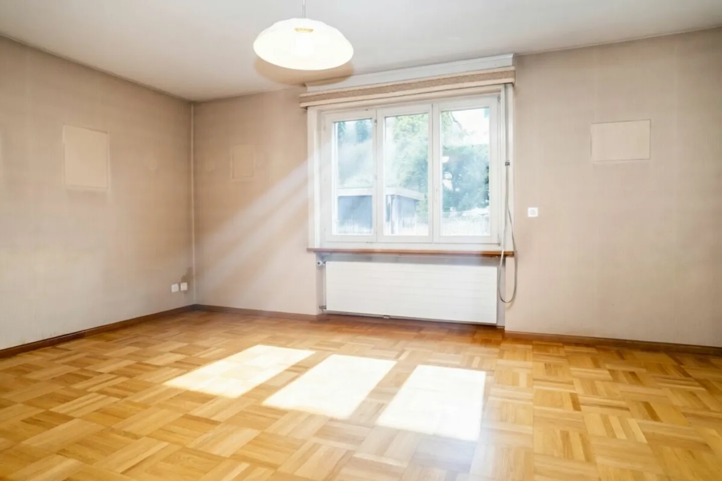 4.5 Zimmer Reiheneckhaus mit Potenzial an toller Lage - Photo 4 of 13