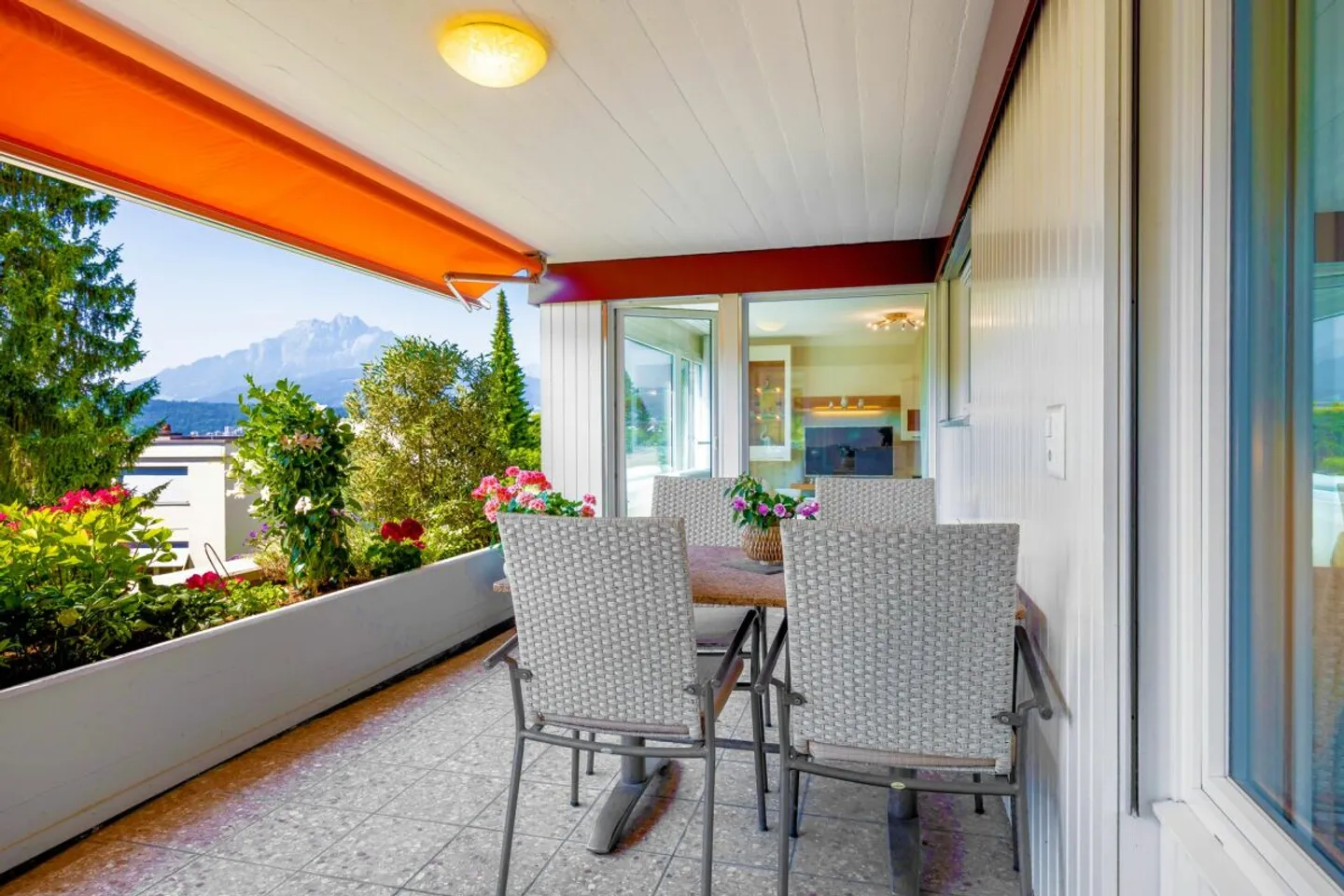 Exklusiver Wohntraum - Grosszügig an Toplage mit Wellnessanlage - Foto 9 di 12