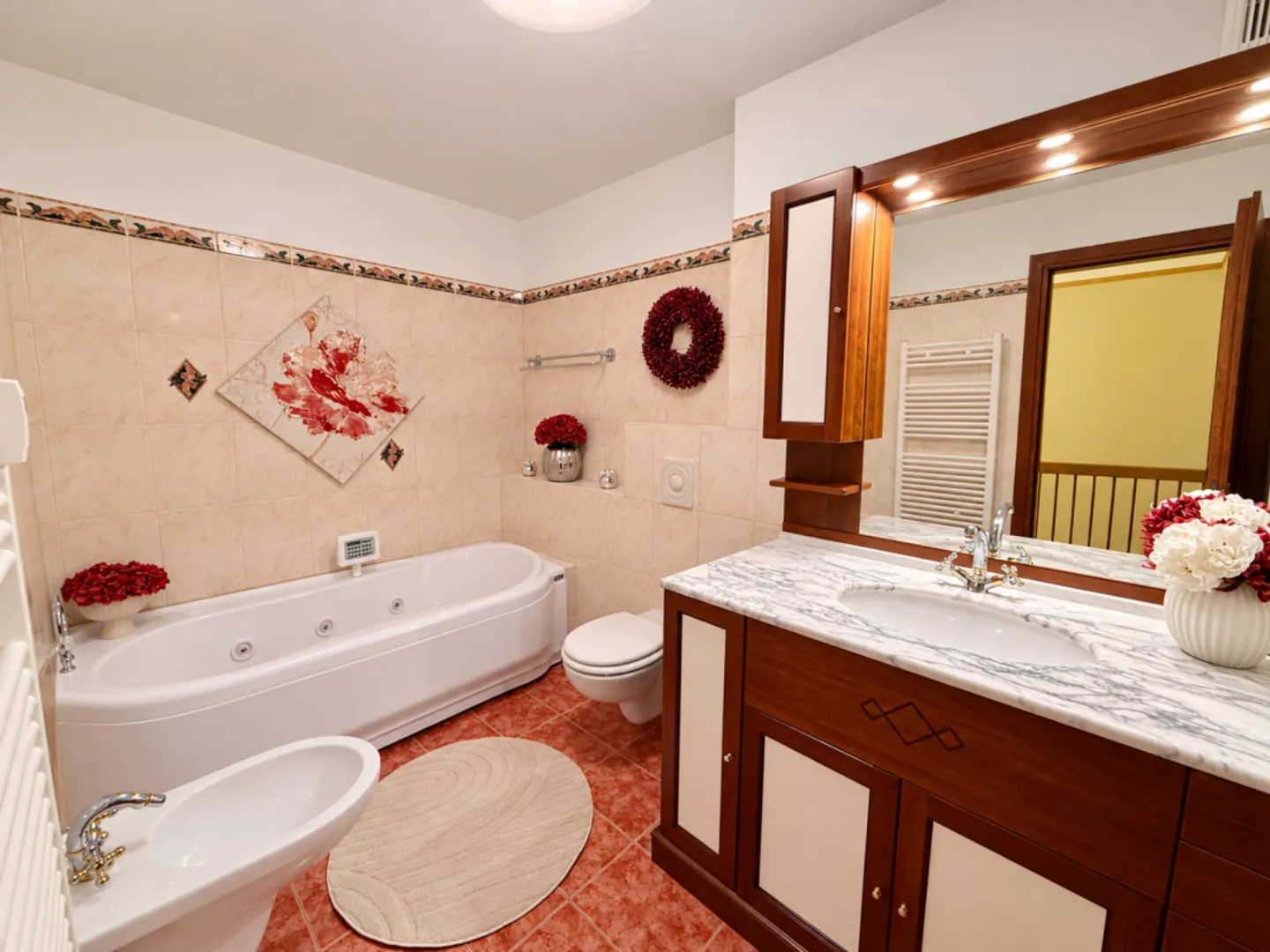 Spacious Duplex Apartment with Terrace - Photo 10 of 13