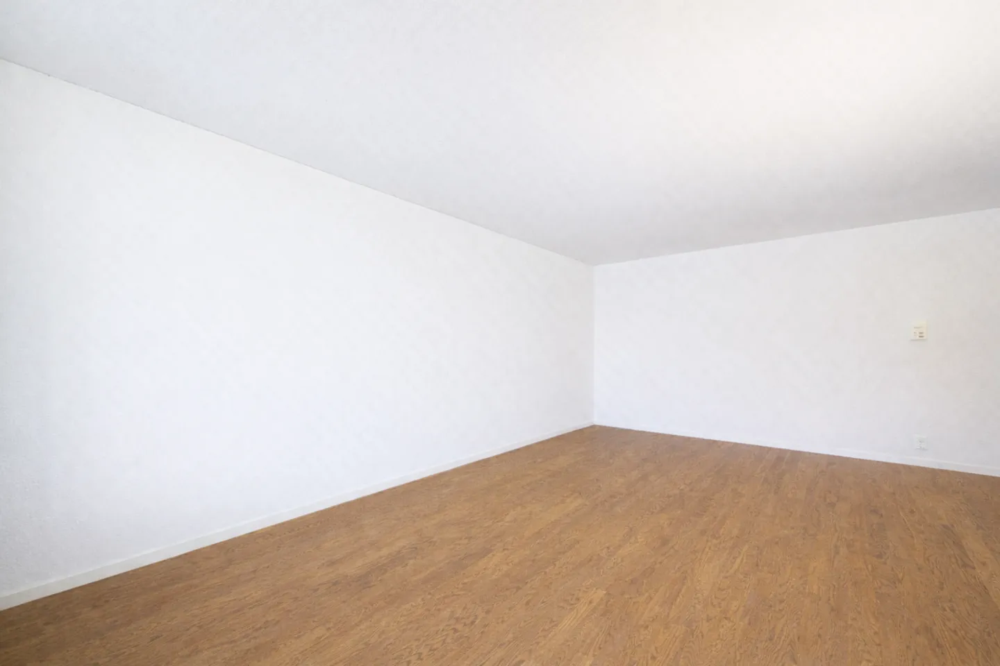 Wohnen im Grünen und doch in 10 Minuten in der City - 1.5 Zimmer mit Komfort - Foto 3 di 8