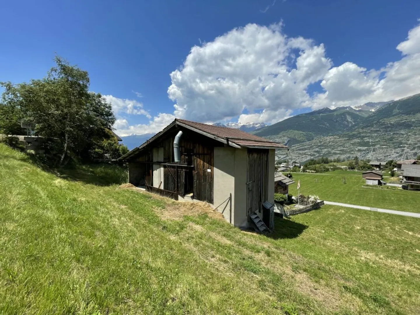 Votre projet, une opportunité unique et rare dans les Alpes valaisannes - Photo 4 sur 13