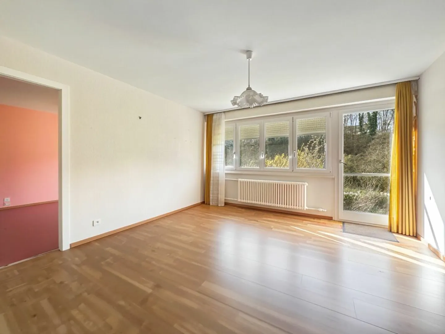 Villa Charmante avec Potentiel d'Agrandissement - Photo 10 sur 13