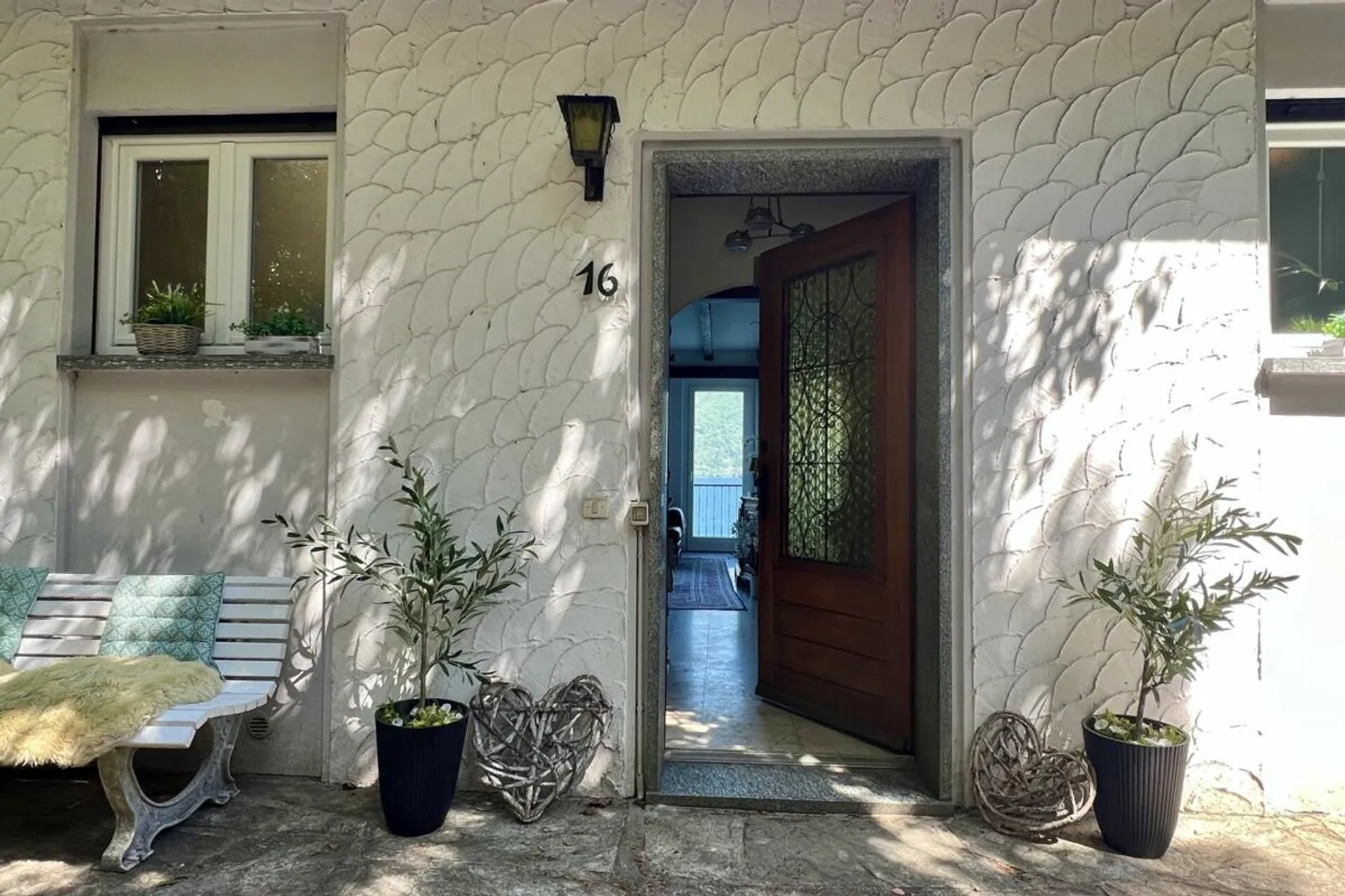 Villa directement au bord du lac avec plage privée et accès au lac / Cannobio (Italie) - Photo 3 sur 13