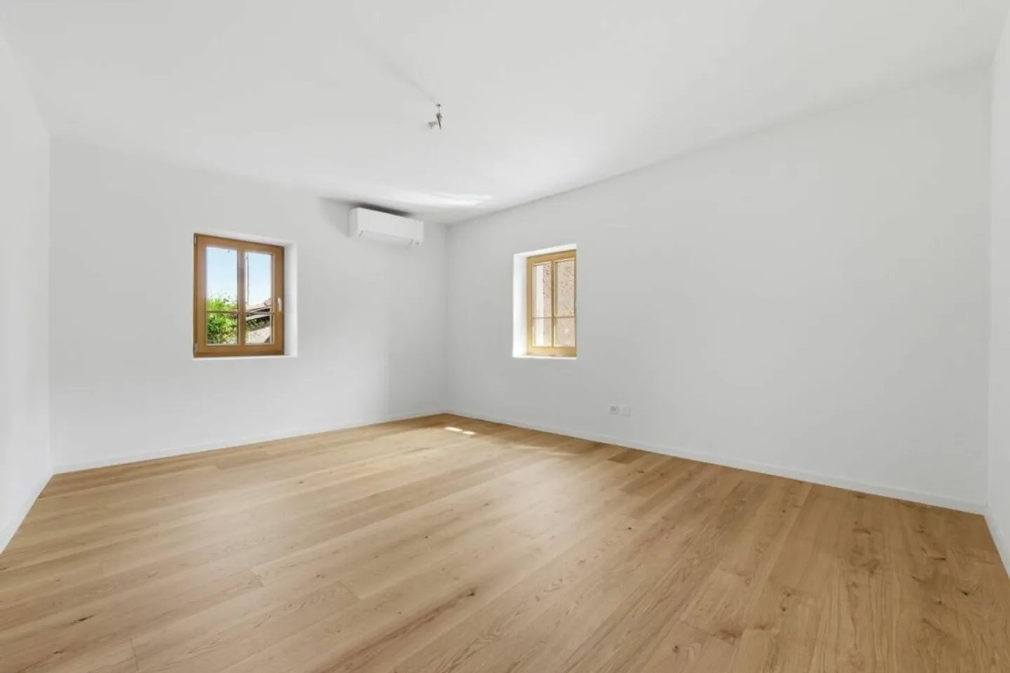 Appartement unique au bord du lac - Photo 11 sur 13