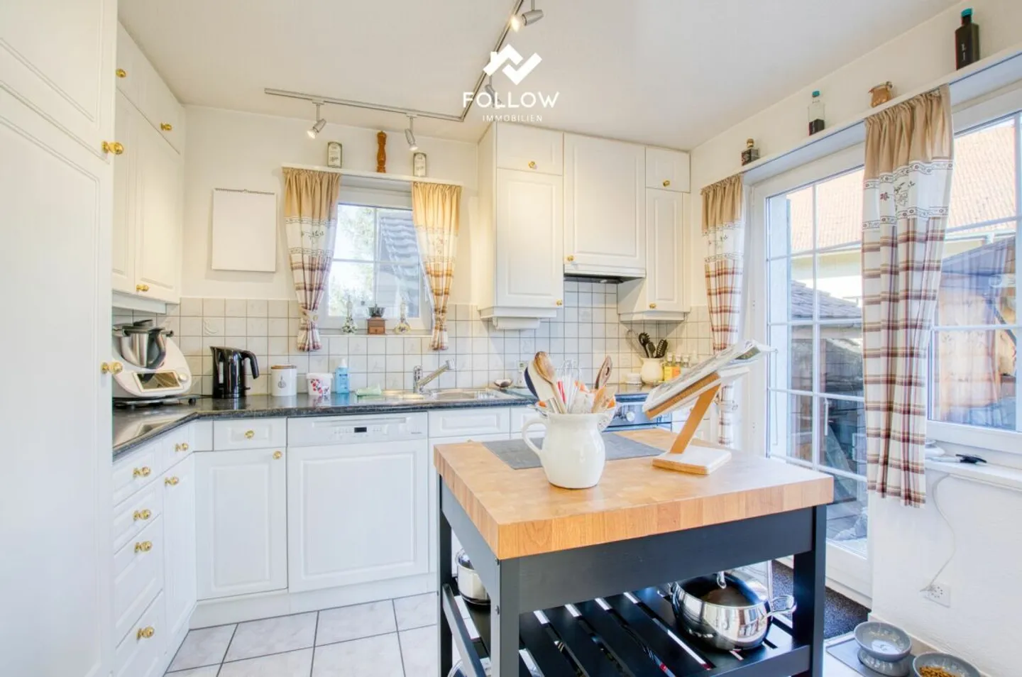 Maison d'angle avec jardin paradisiaque privé - Photo 5 sur 13