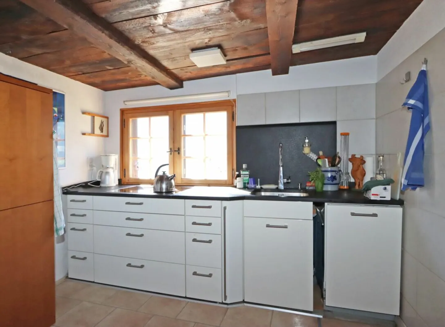 Freistehendes Ferienhaus an ruhiger und sonniger Lage in Elm, Gemeinde Glarus Süd - Foto 12 von 13