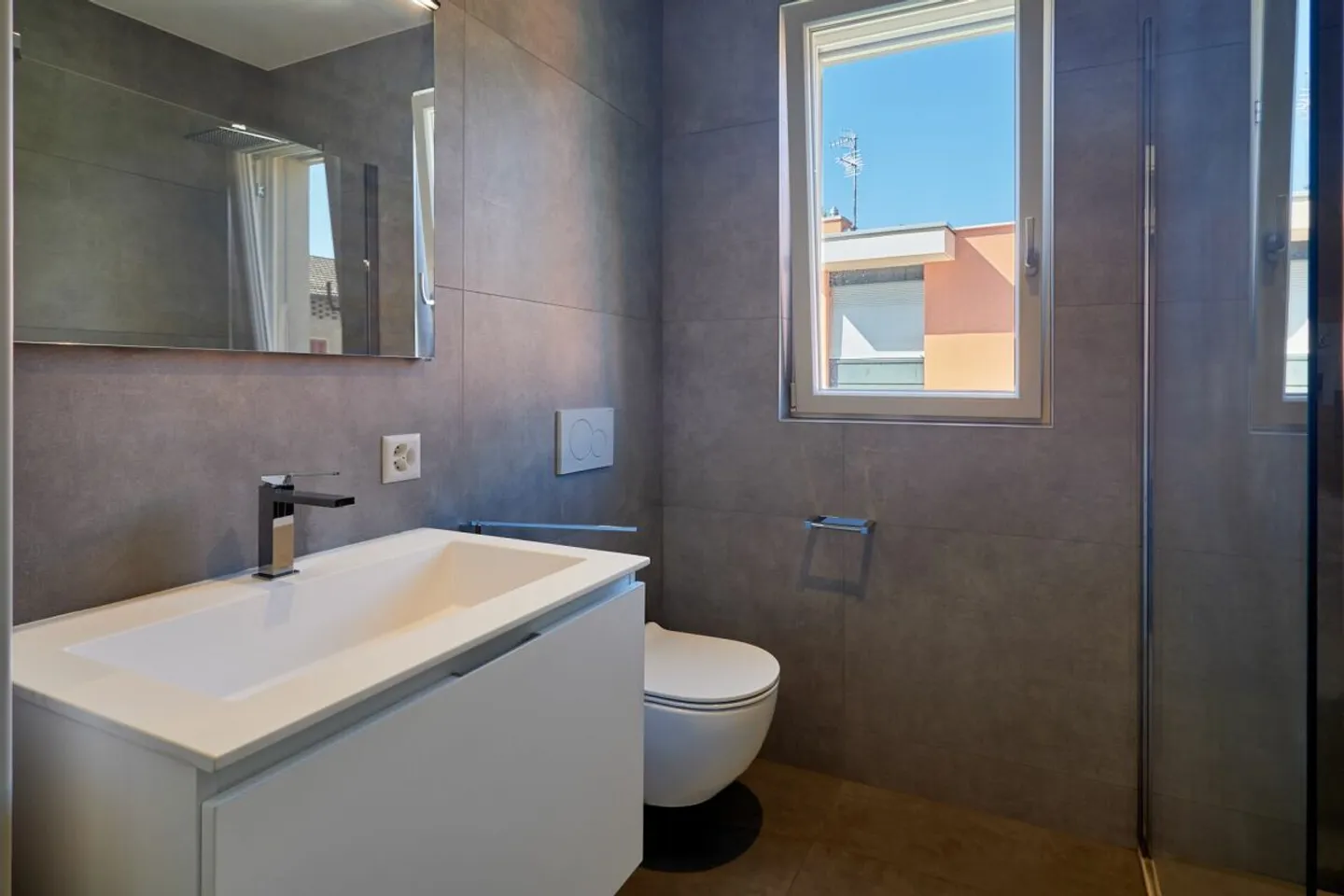 Comfort and modernity in Magliaso - Secondary residence - Photo 7 of 8