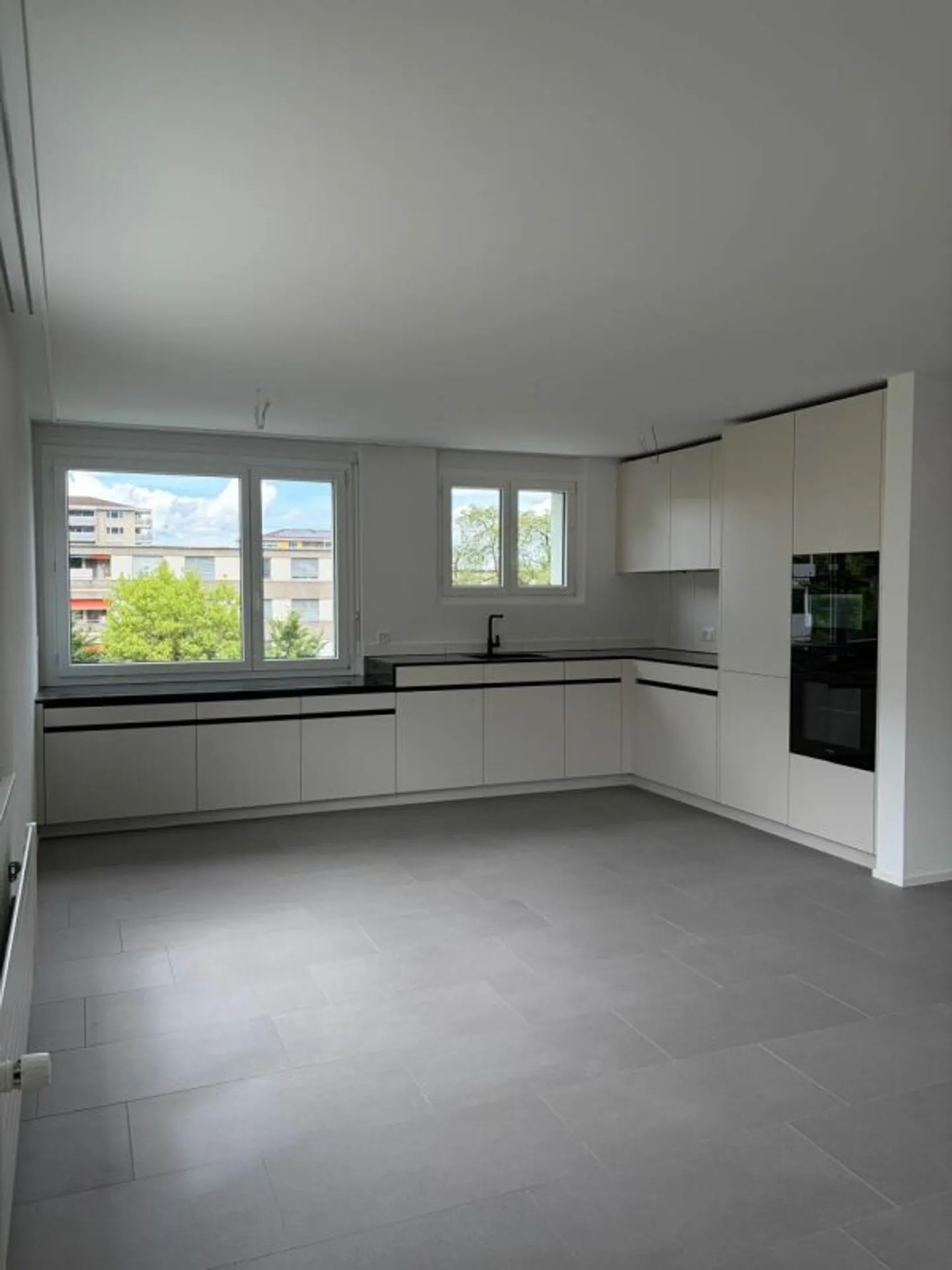 Appartamento luminoso con vista panoramica in una posizione popolare a Horw da progettare! - Foto 10 di 13