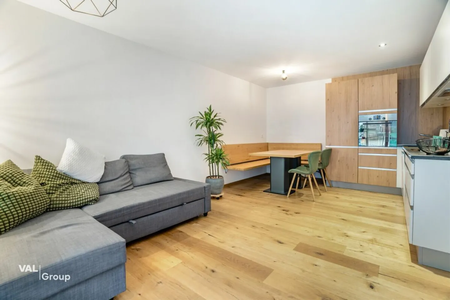 Moderno rifugio alpino nella valle di Saas - elegante appartamento per vacanze di 2.5 locali a Saas-Grund - Foto 5 di 13