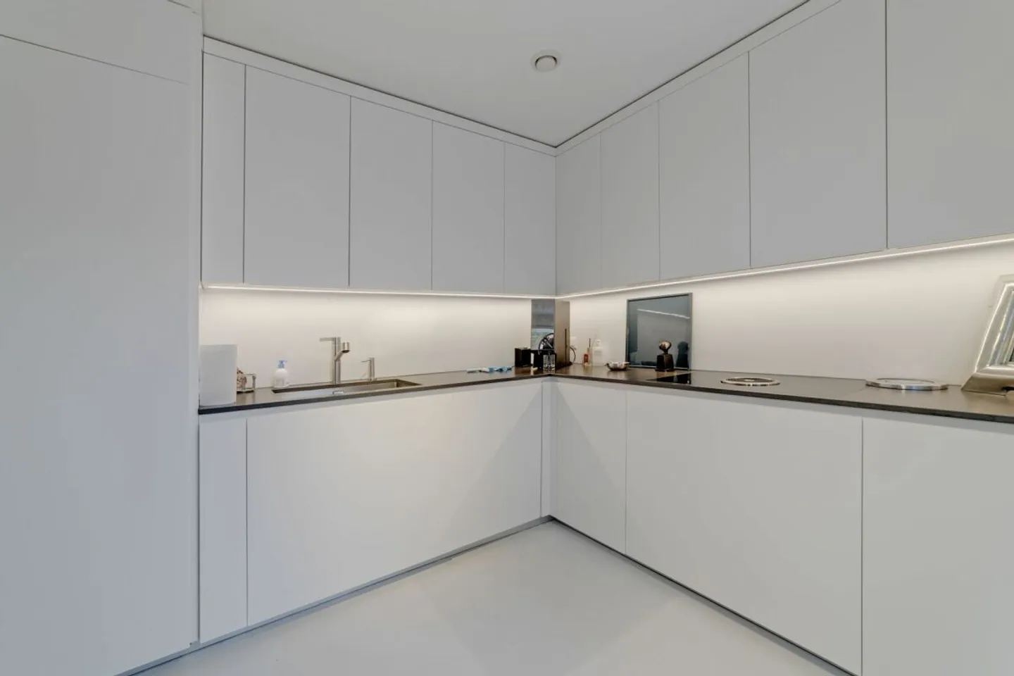 Ascona - 3.5 Zimmer Wohnung von höchstem Standard im historischen Ortskern - Photo 3 of 13