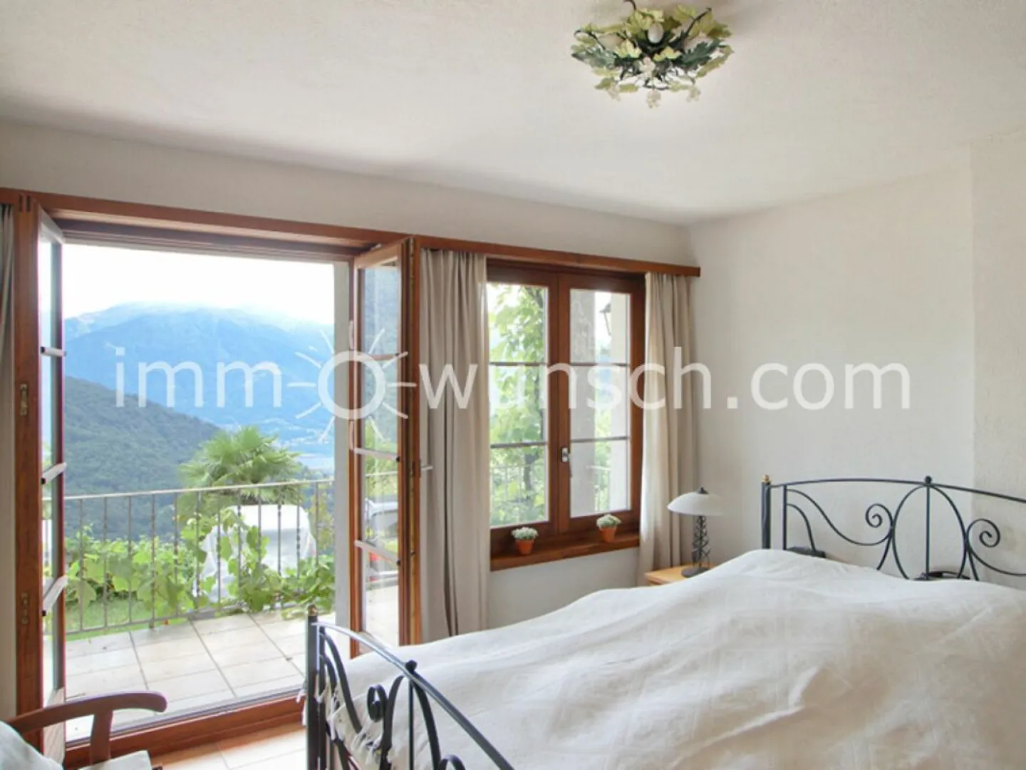 Charmantes  4 ½ Zi. Wohn- / Home Office- oder Ferienhaus, mit zwei Terrassen - Foto 3 di 13