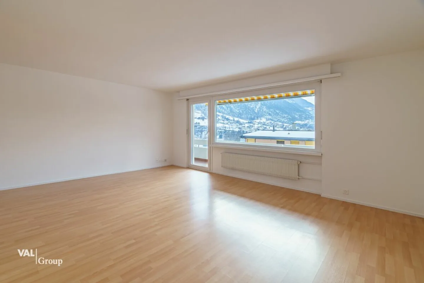 Helle Wohnung mit Talsicht - Foto 4 von 13