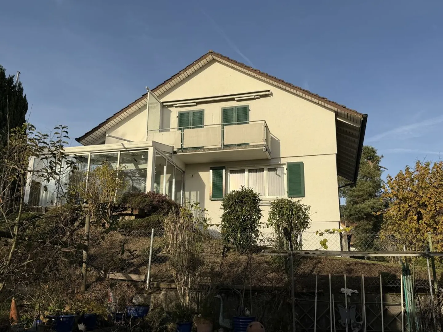 EFH mit Aussicht und Renovationsbedarf - Foto 3 von 12