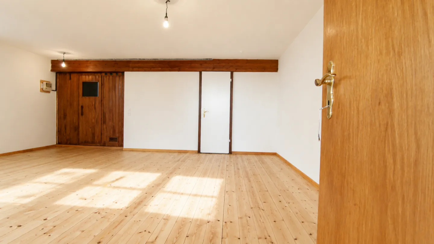 Vista da sogno, posizione tranquilla e 6000m2 di terreno - Foto 7 di 13