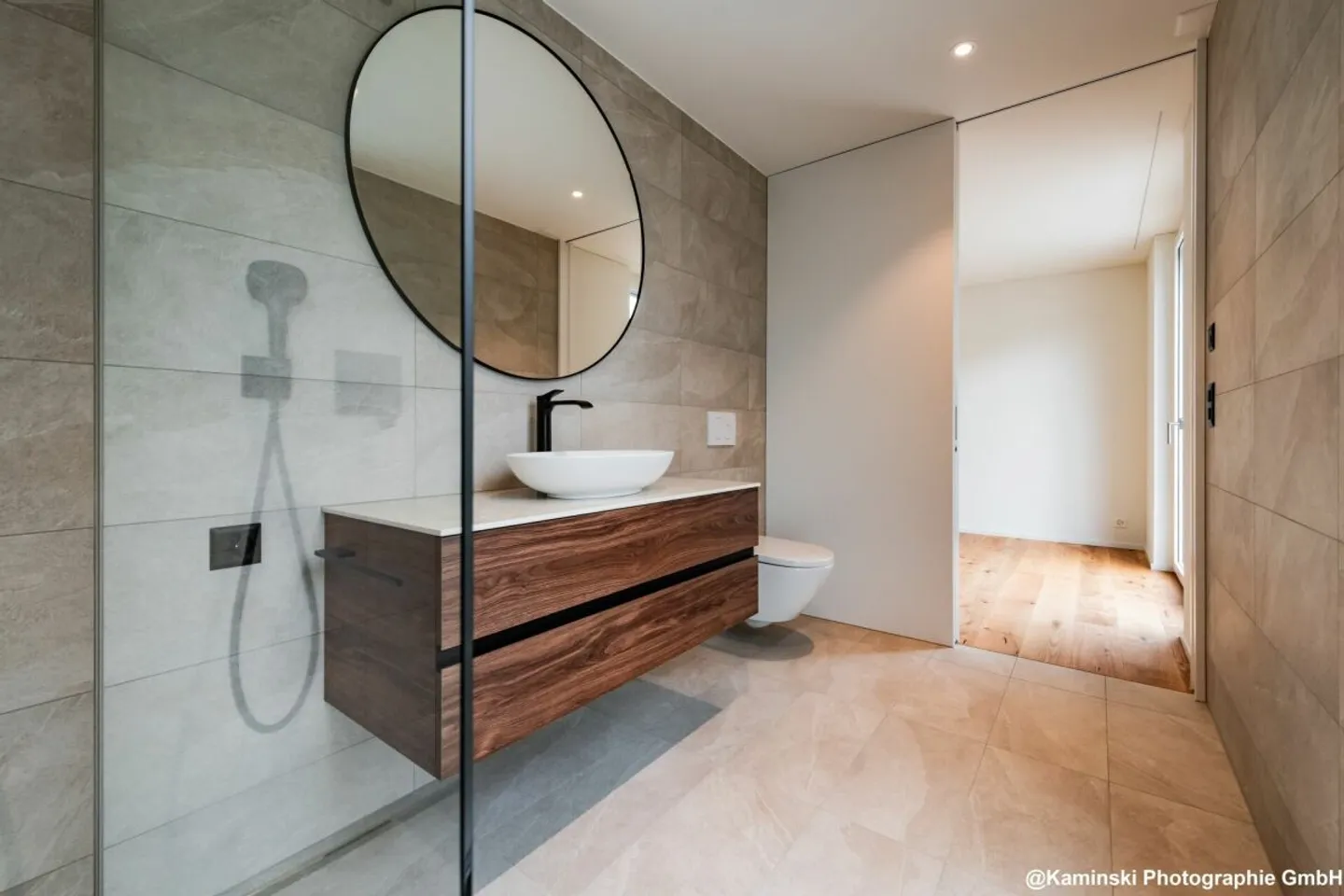 Appartamento giardino 4,5 locali elegante in costruzione ibrida in legno nobile - Foto 13 di 13