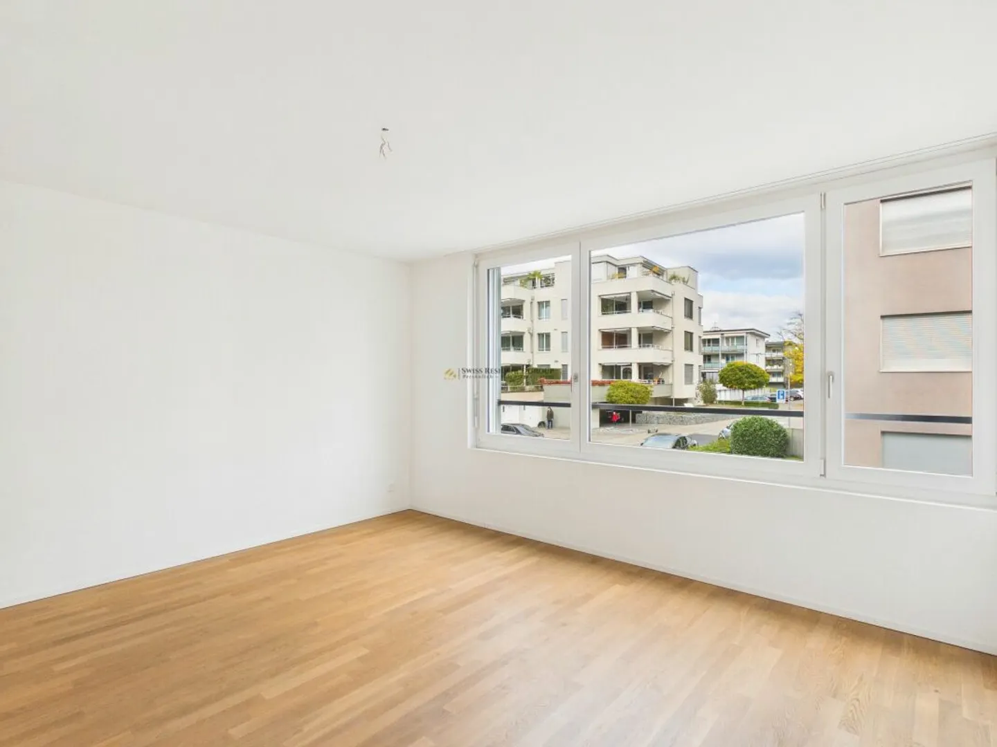 Appartement lumineux de 4,5 pièces avec grand balcon ensoleillé - Photo 7 sur 13
