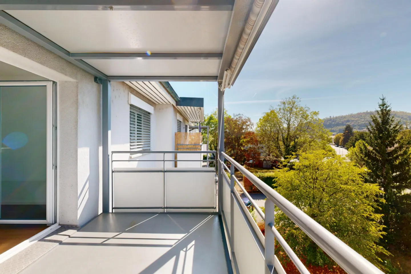 Sunny apartment in Muttenz - Photo 2 of 12