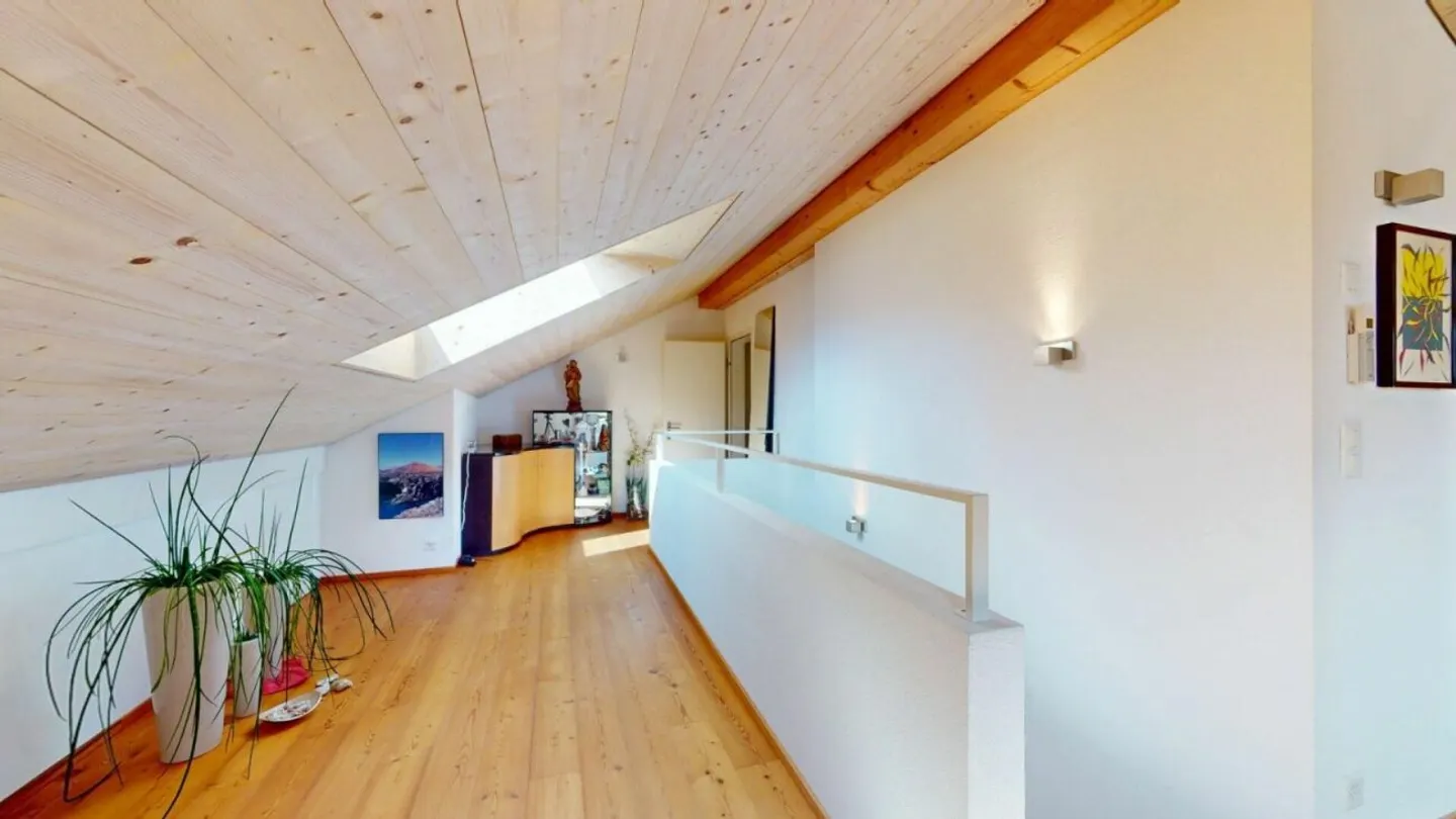 Beautiful 5.5 Room Maisonette Apartment in a Central Location - Photo 12 of 13