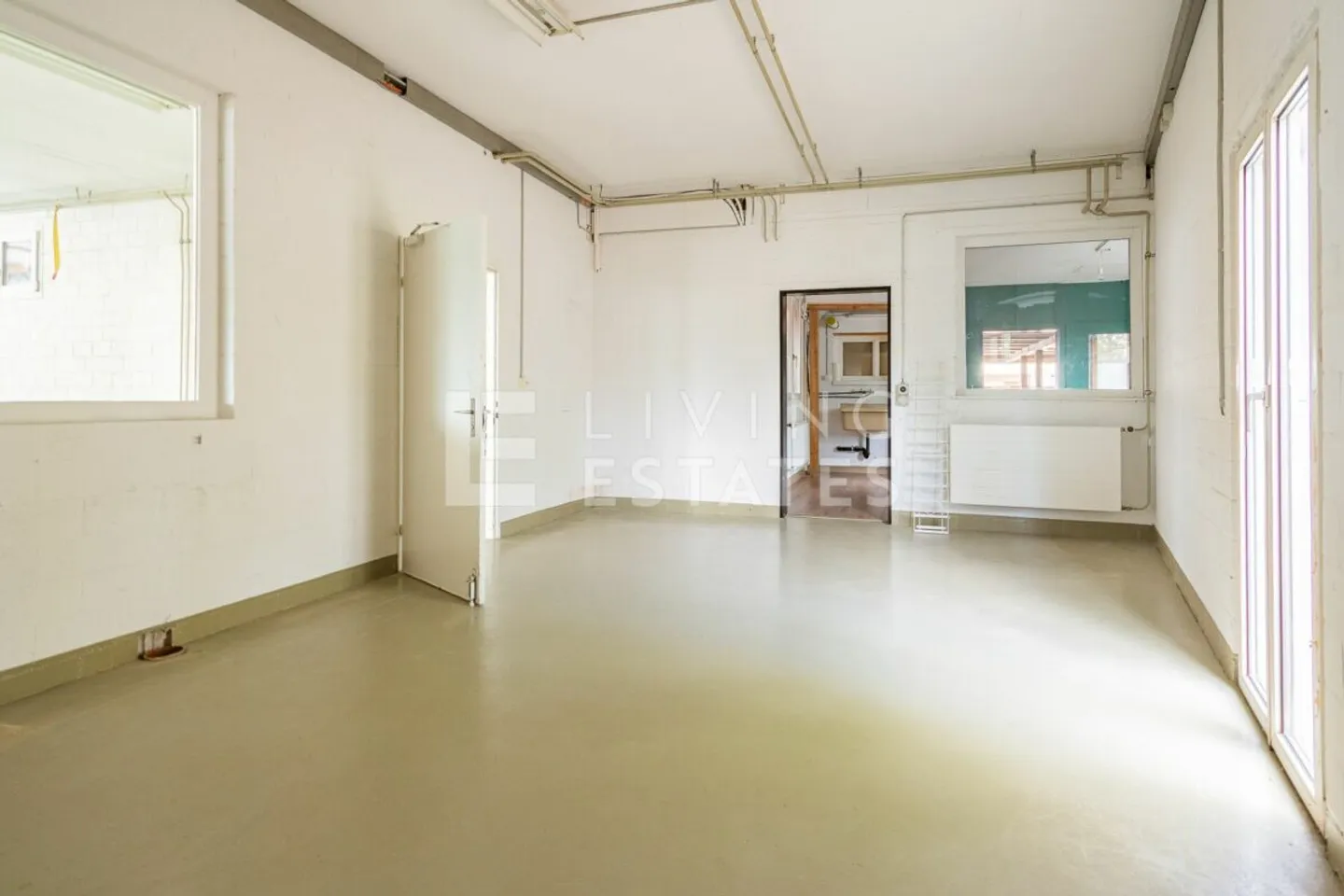 PLENTY OF SPACE FOR YOUR IDEAS - START NOW - Photo 8 of 12