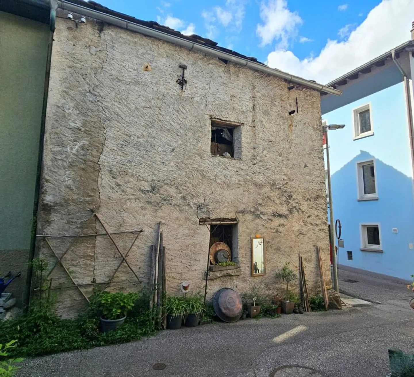 RUSTIQUE À RÉNOVER À GNOSCA - Photo 3 sur 8