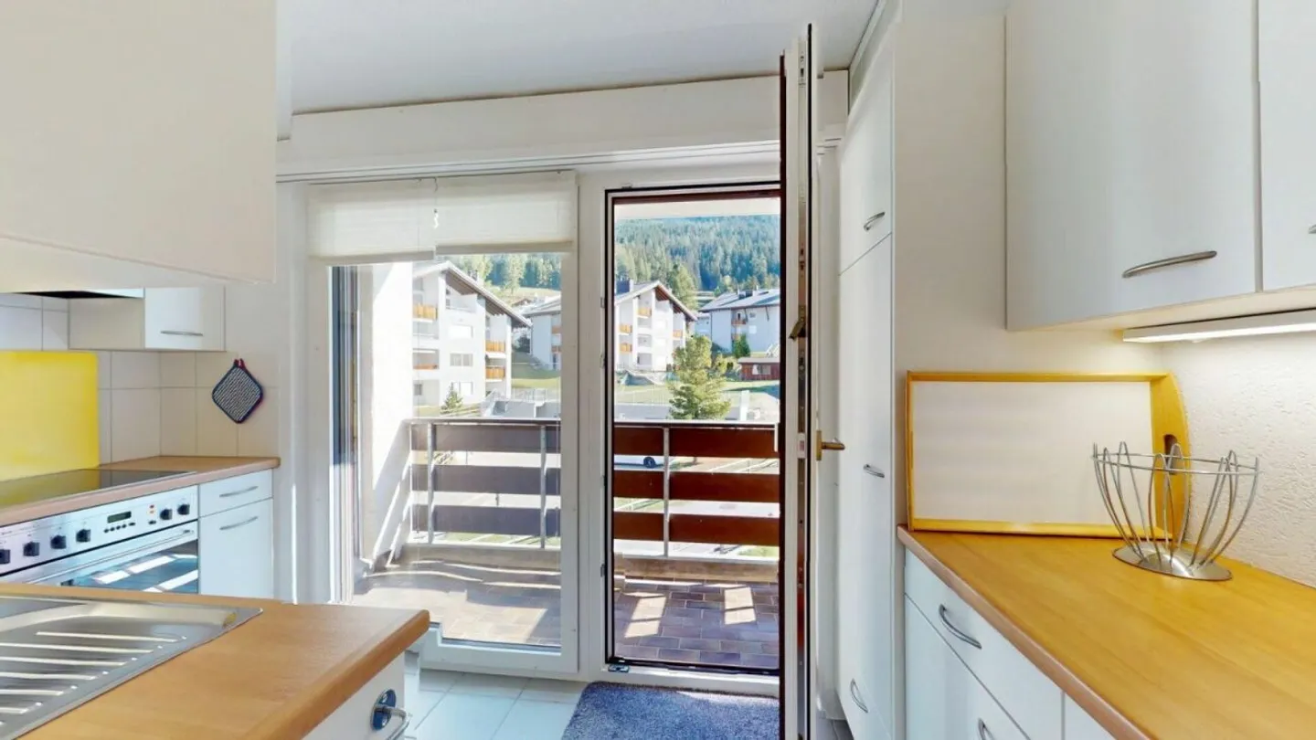 Schöne 3 Zimmer Ferienwohnung mit unverbaubarer Aussicht - Photo 6 of 13