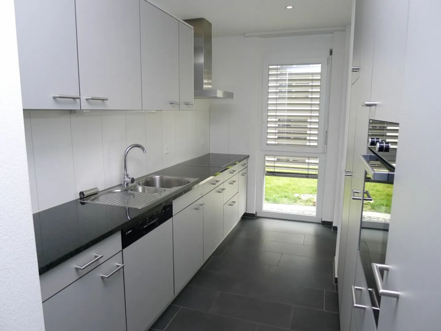 Modern Garden Apartment in Niederrohrdorf - Photo 4 of 7