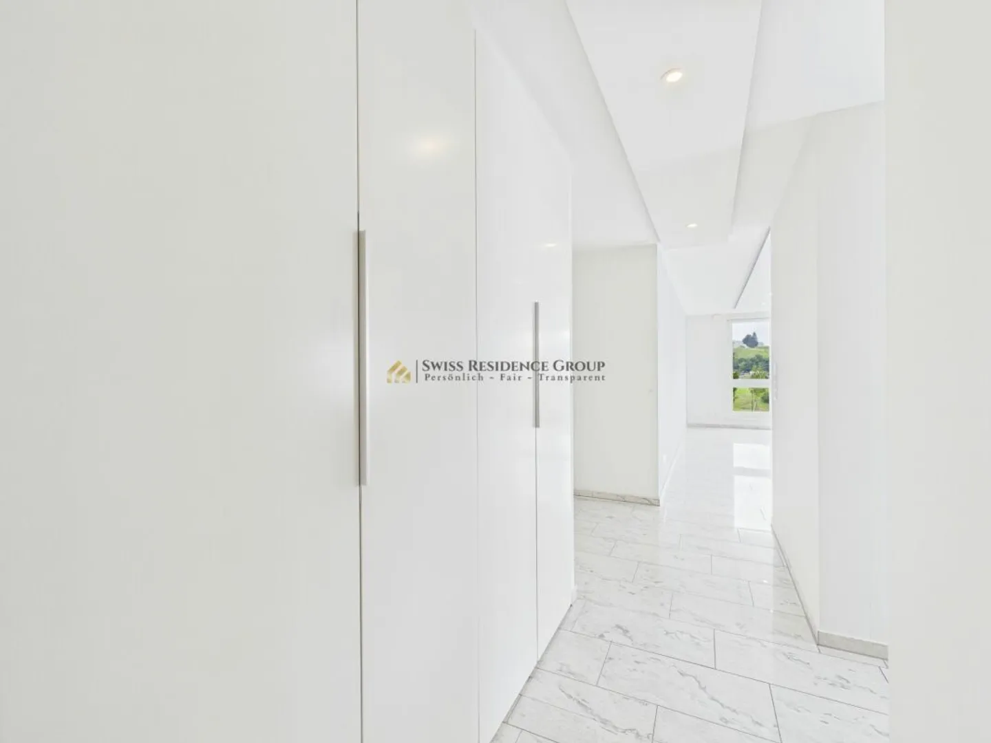 Elegante appartamento di 3.5 locali con cucina di design, pavimento in marmo &amp; due bagni - Foto 10 di 12