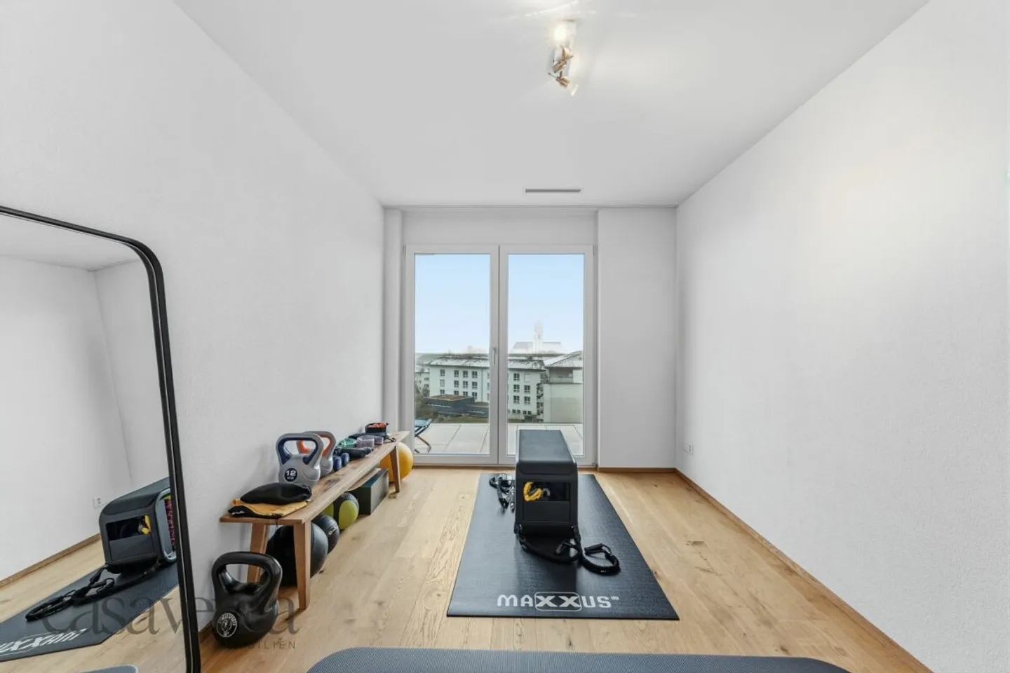 Condominium exclusif avec vue panoramique et soleil du soir - Photo 9 sur 13