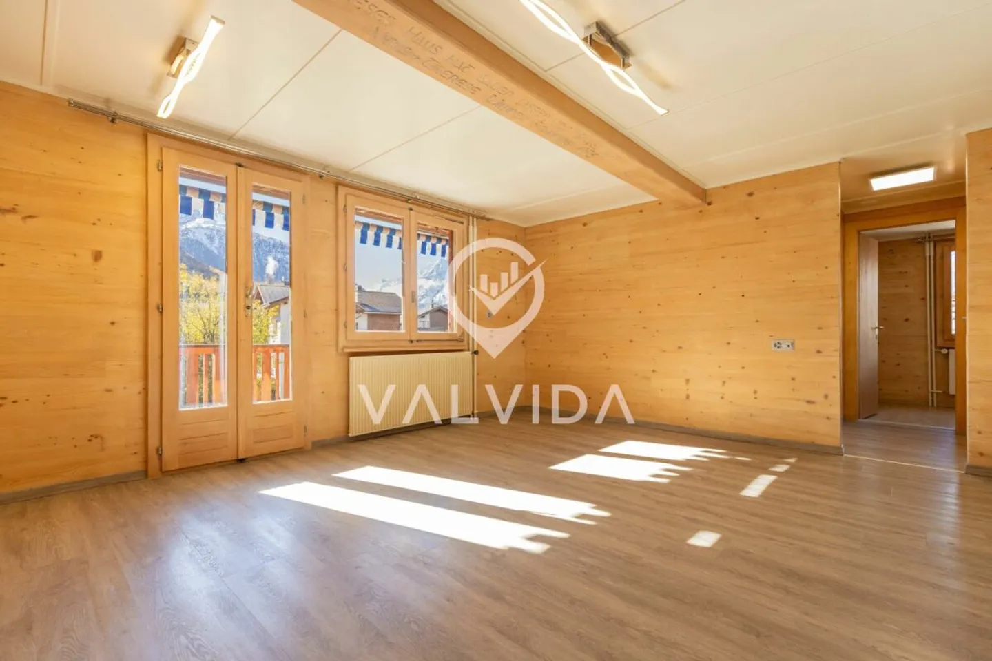 Beautiful 3.5 Room Apartment - Photo 3 of 12