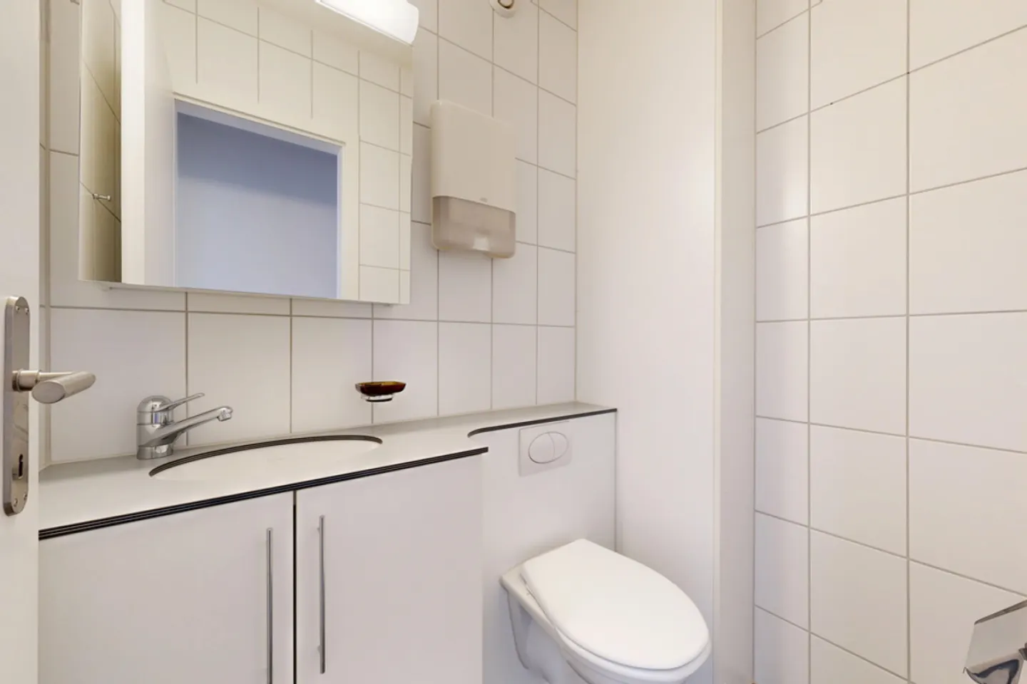 Vivere comodamente in una posizione centrale - con balcone e ascensore - Foto 11 di 12