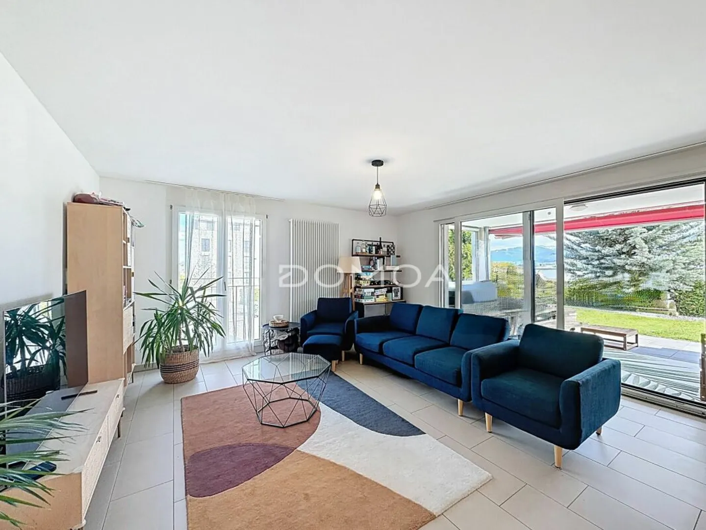 Bel Appartement avec Jardin - Photo 1 sur 9