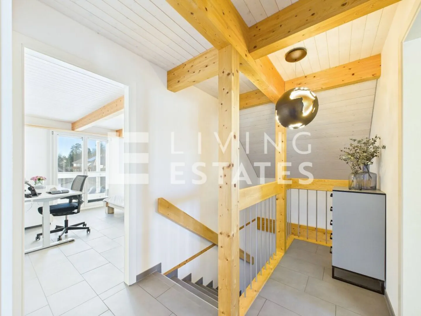 CASA DEL BENESSERE CON SPAZIO PER IL TUO PARCO AUTO - INDIPENDENTE. SOSTENIBILE. MODERNA. - Foto 8 di 13