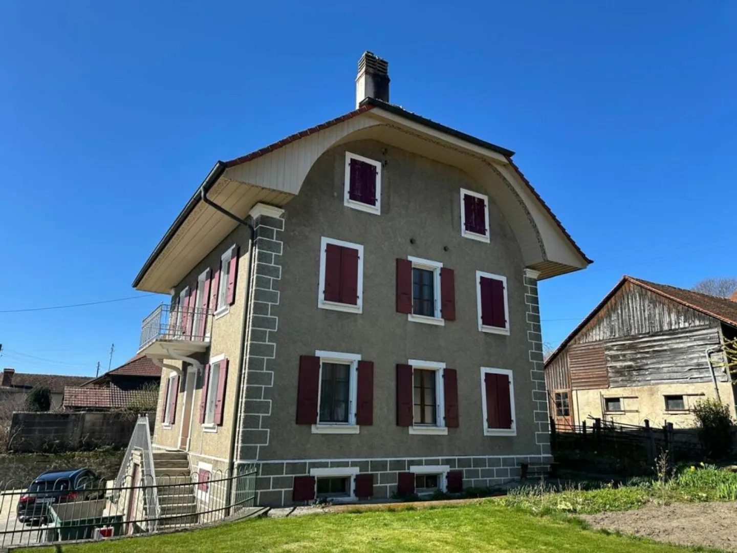 6 room property in Villars-le-Comte - Photo 2 of 13