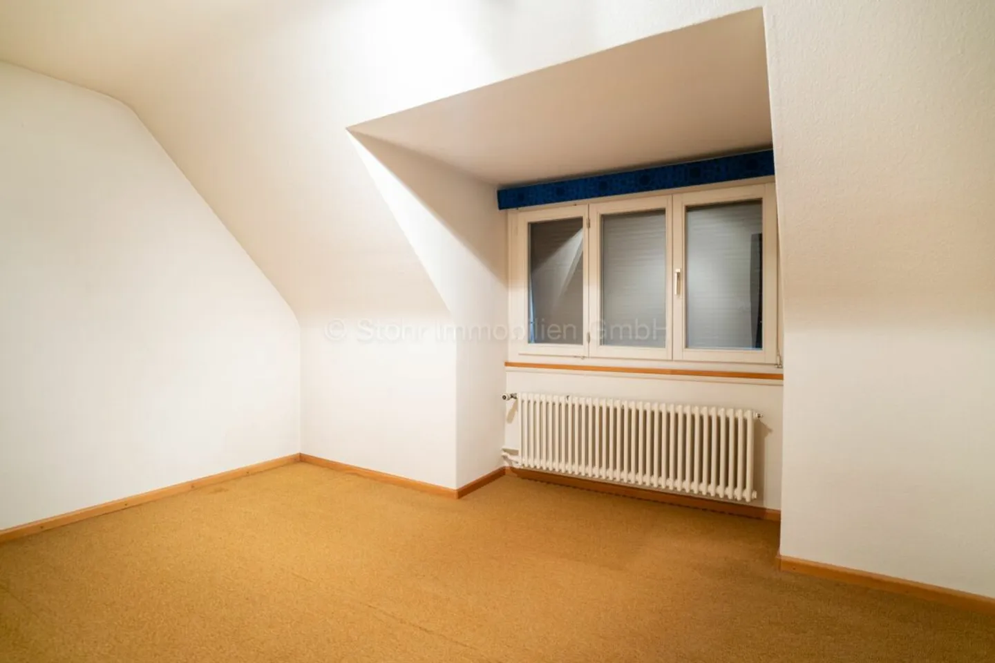 4.5 Zimmer Reiheneckhaus mit Potenzial an toller Lage - Photo 11 of 13