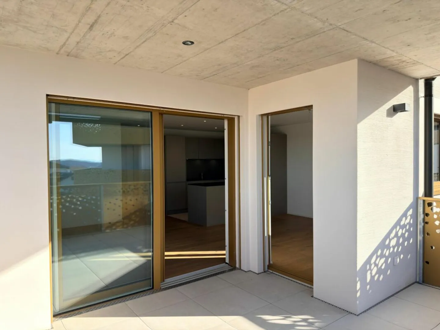 Moderne Wohnung mit privatem Garten - Foto 6 von 13