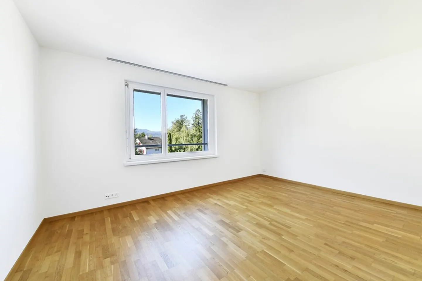 Appartement de 4,5 pièces avec balcon dans un emplacement calme à Herrliberg, favorable aux impôts - Photo 9 sur 13
