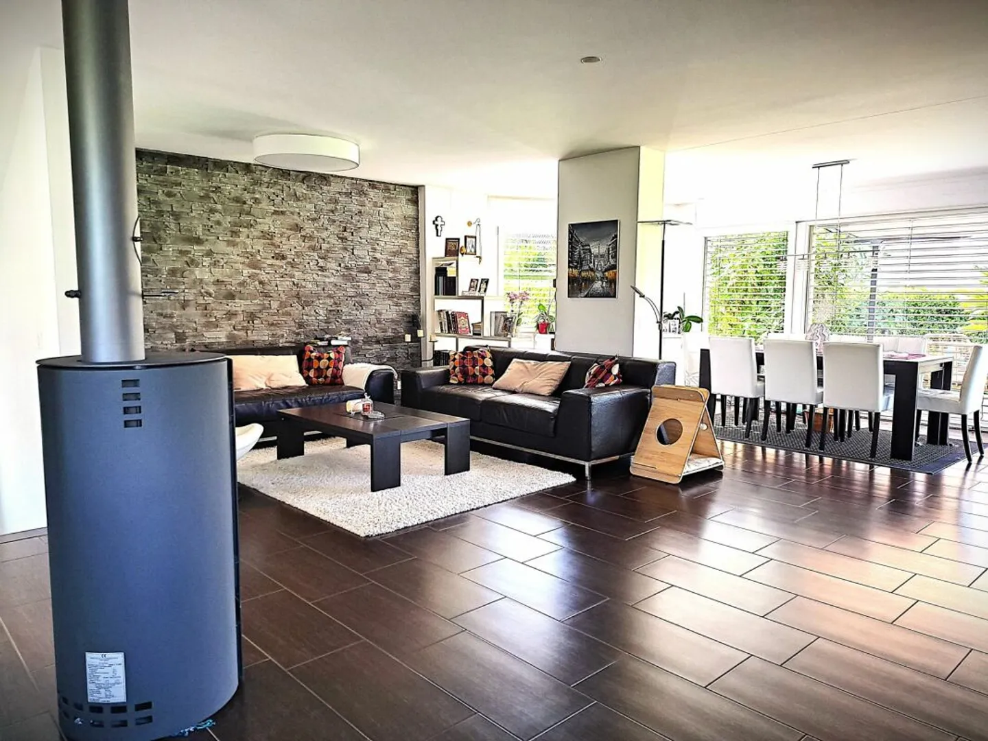 Maison individuelle familiale avec jardin paradisiaque - Photo 7 sur 13