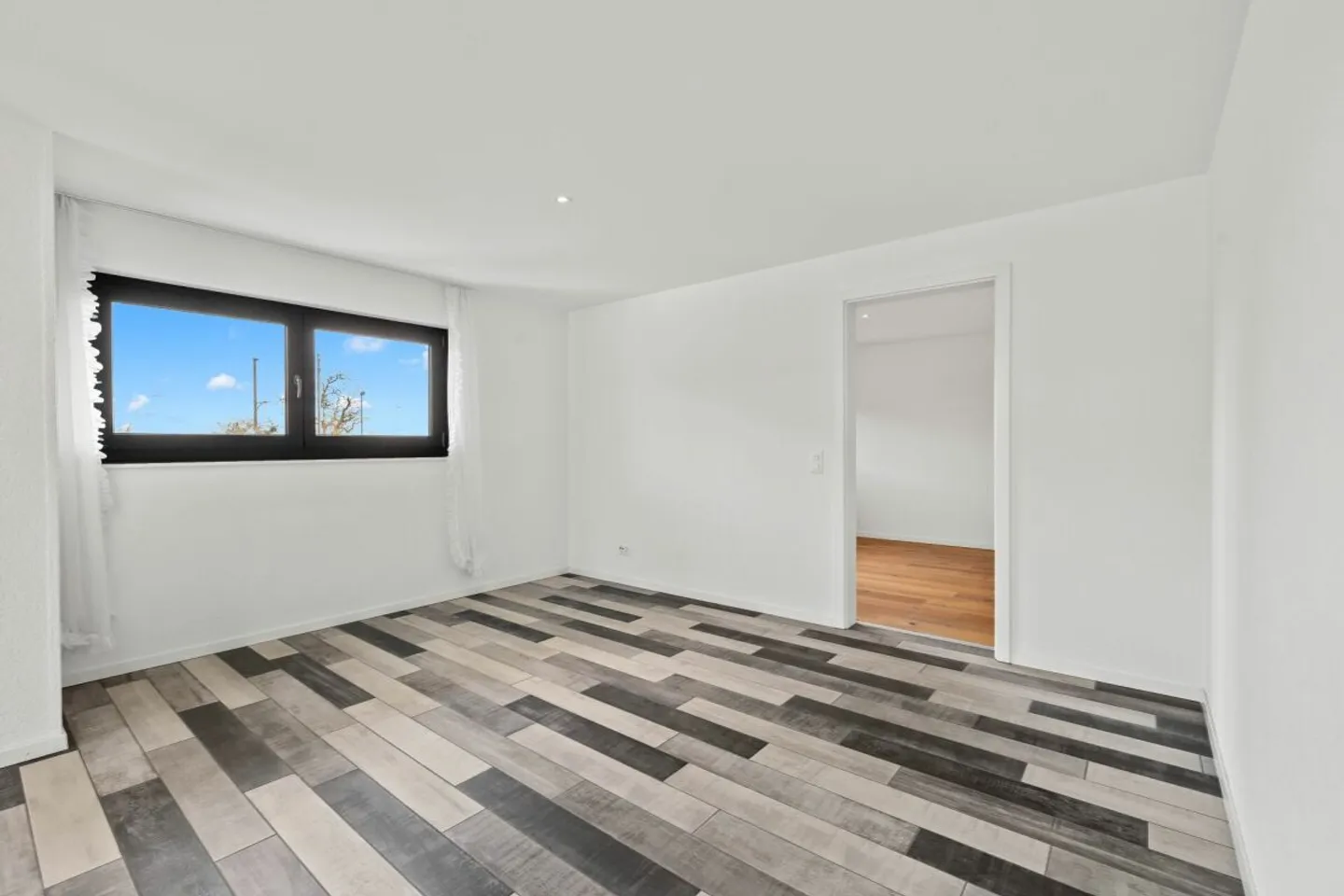 Sunny 3.5-room apartment in a central location - Photo 7 of 13