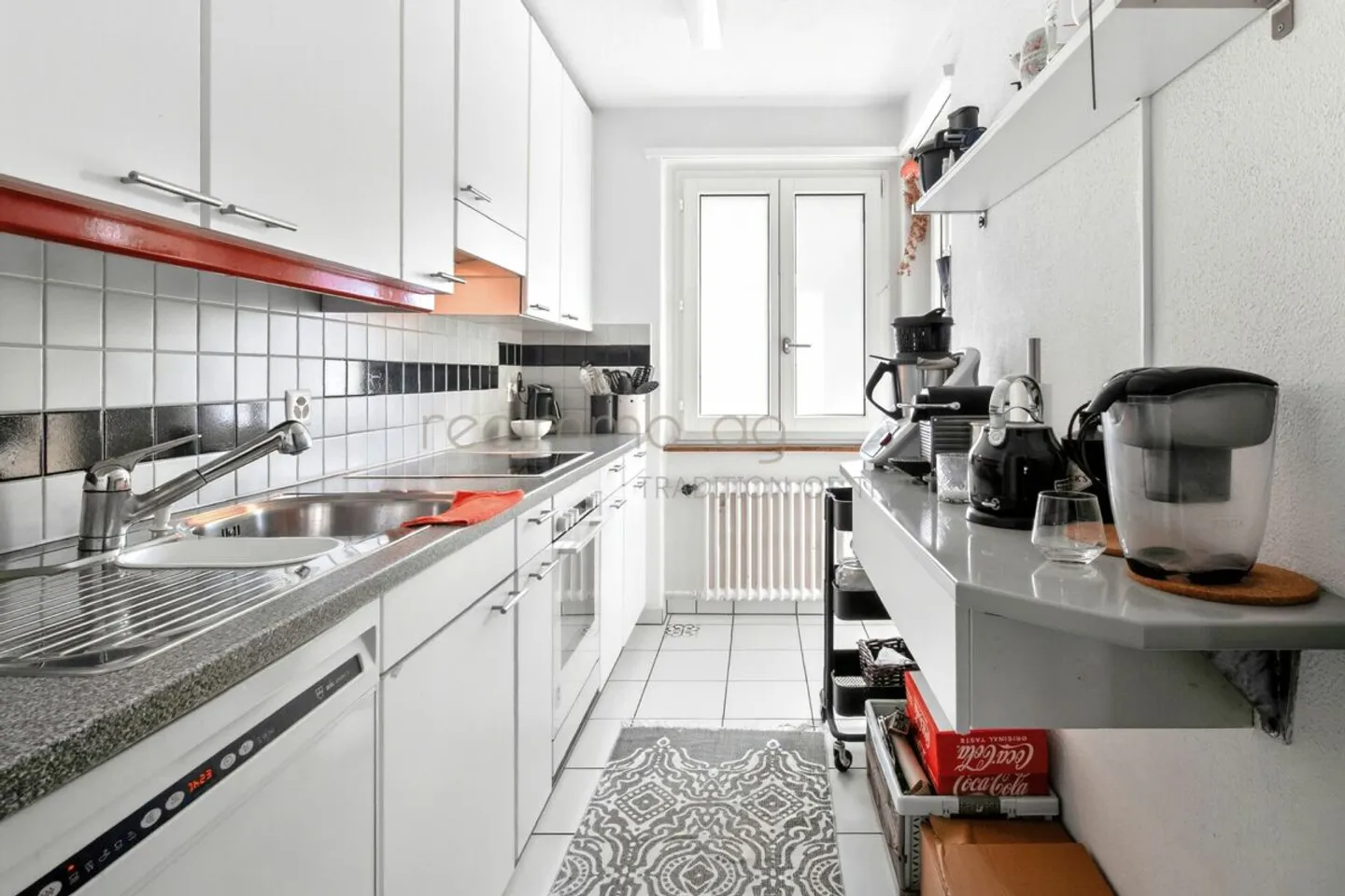 Charmant appartement de 4,5 pièces avec grande terrasse, part de jardin et vue dégagée - Photo 9 sur 12