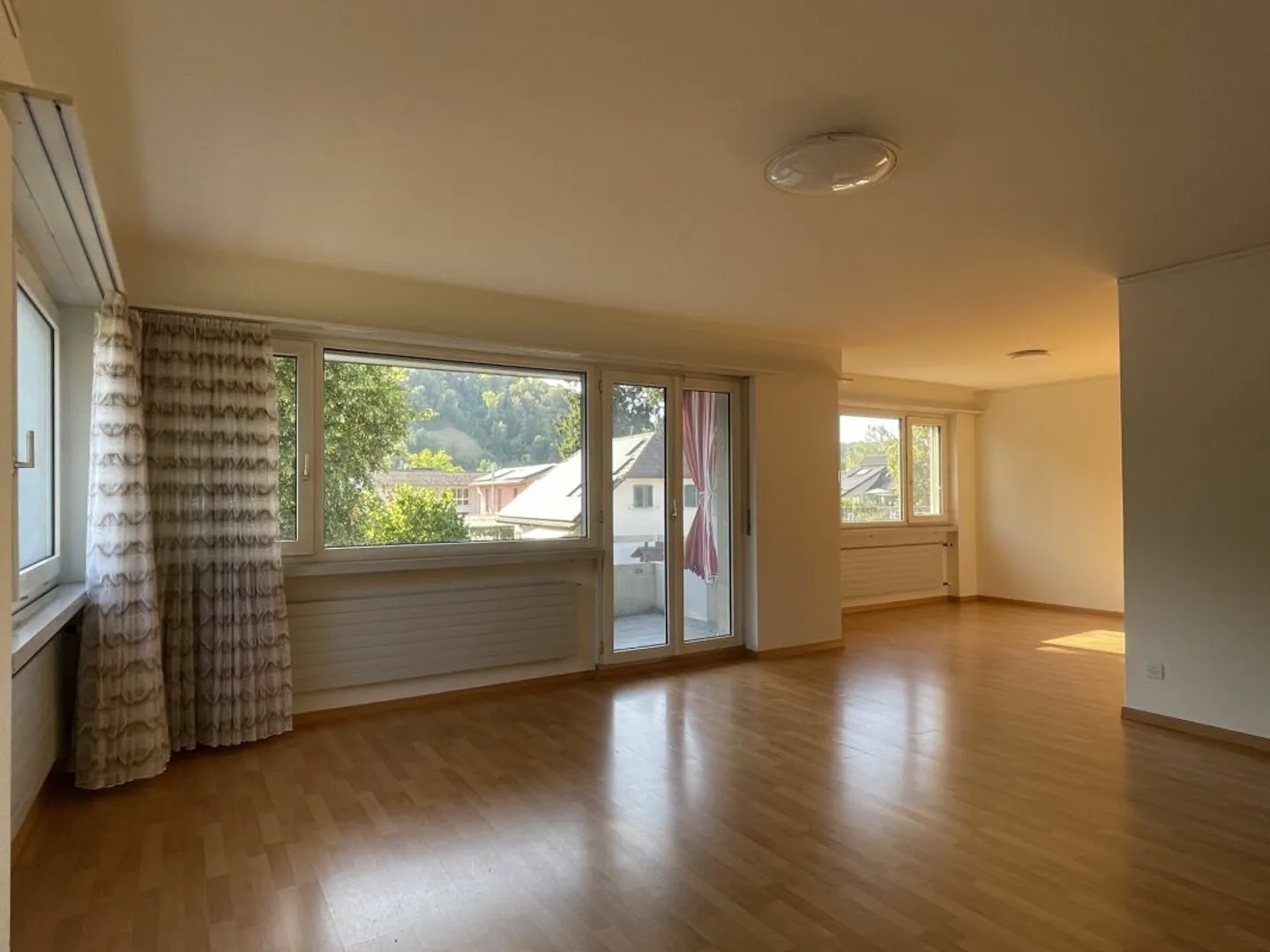 Sonnige 3.5 Zi-Wohnung - Foto 3 von 12