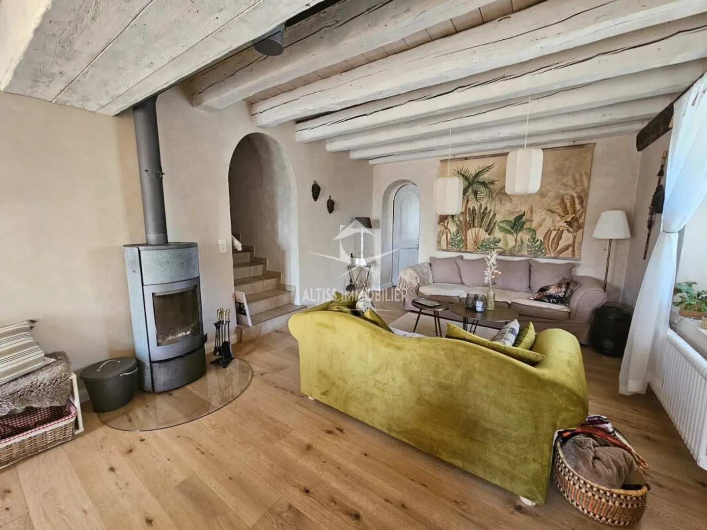 Charming fully renovated house - Photo 9 of 13