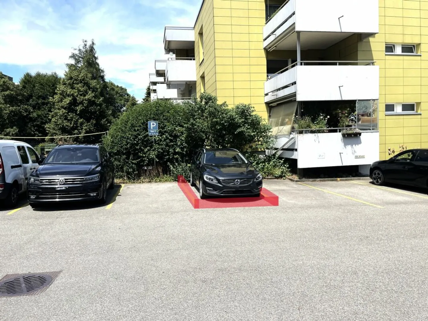 Aussenparkplatz in Münchenbuchsee - Foto 2 von 3