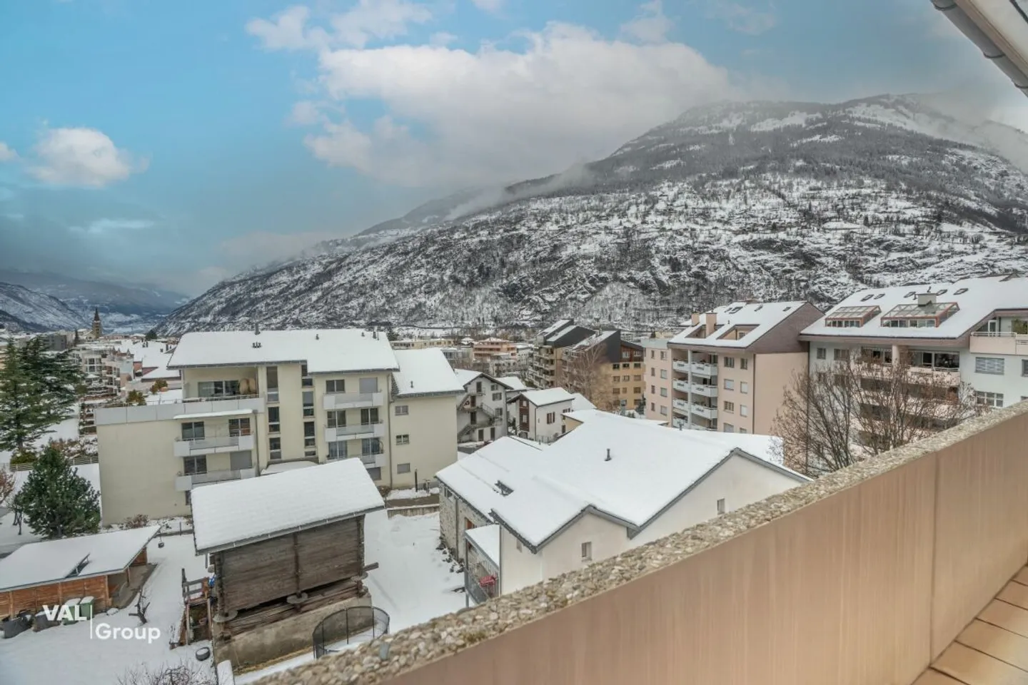 Appartamento 4.5 stanze completamente ristrutturato a Glis - Standard di nuova costruzione disponibile da luglio - Foto 2 di 7