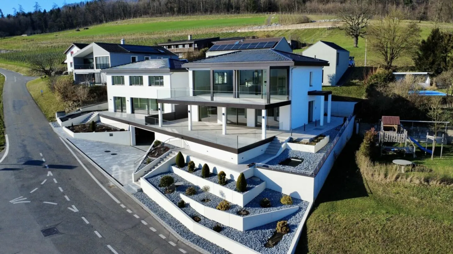 MINERGIE-P Einfamilienhaus mit Bergsicht - Foto 1 von 13