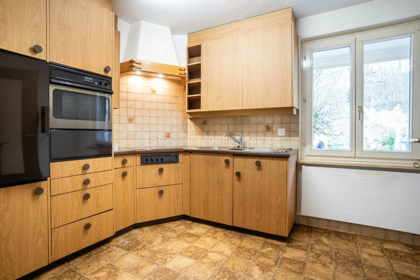 4.5 Zimmer Reiheneckhaus mit Potenzial an toller Lage - Photo 5 of 13