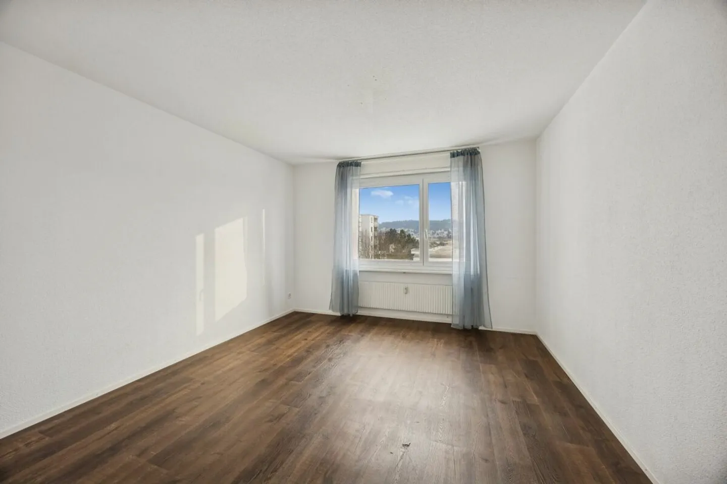 5.5-room apartment modern renovated - Photo 5 of 13