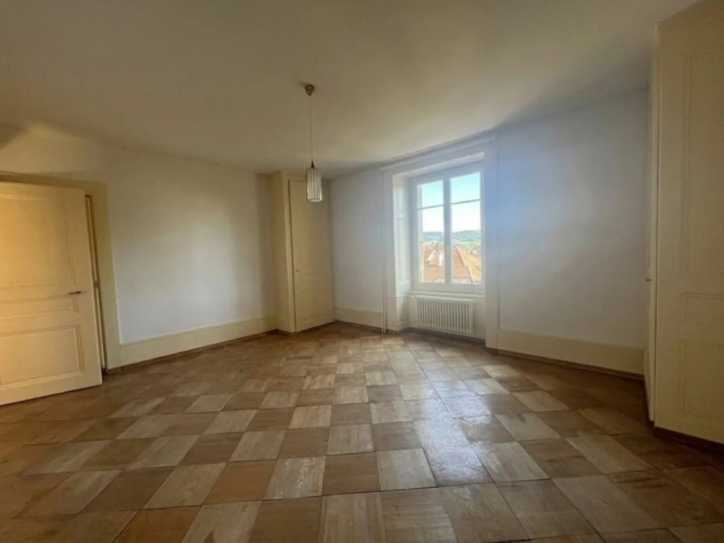 Appartement Charmant avec Vue sur le Lac - Photo 4 sur 7