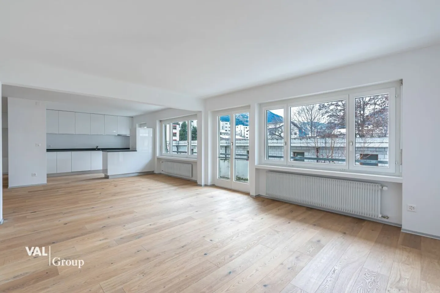 Appartement 4.5 pièces dans un emplacement ensoleillé et familial à Naters - Photo 2 sur 13